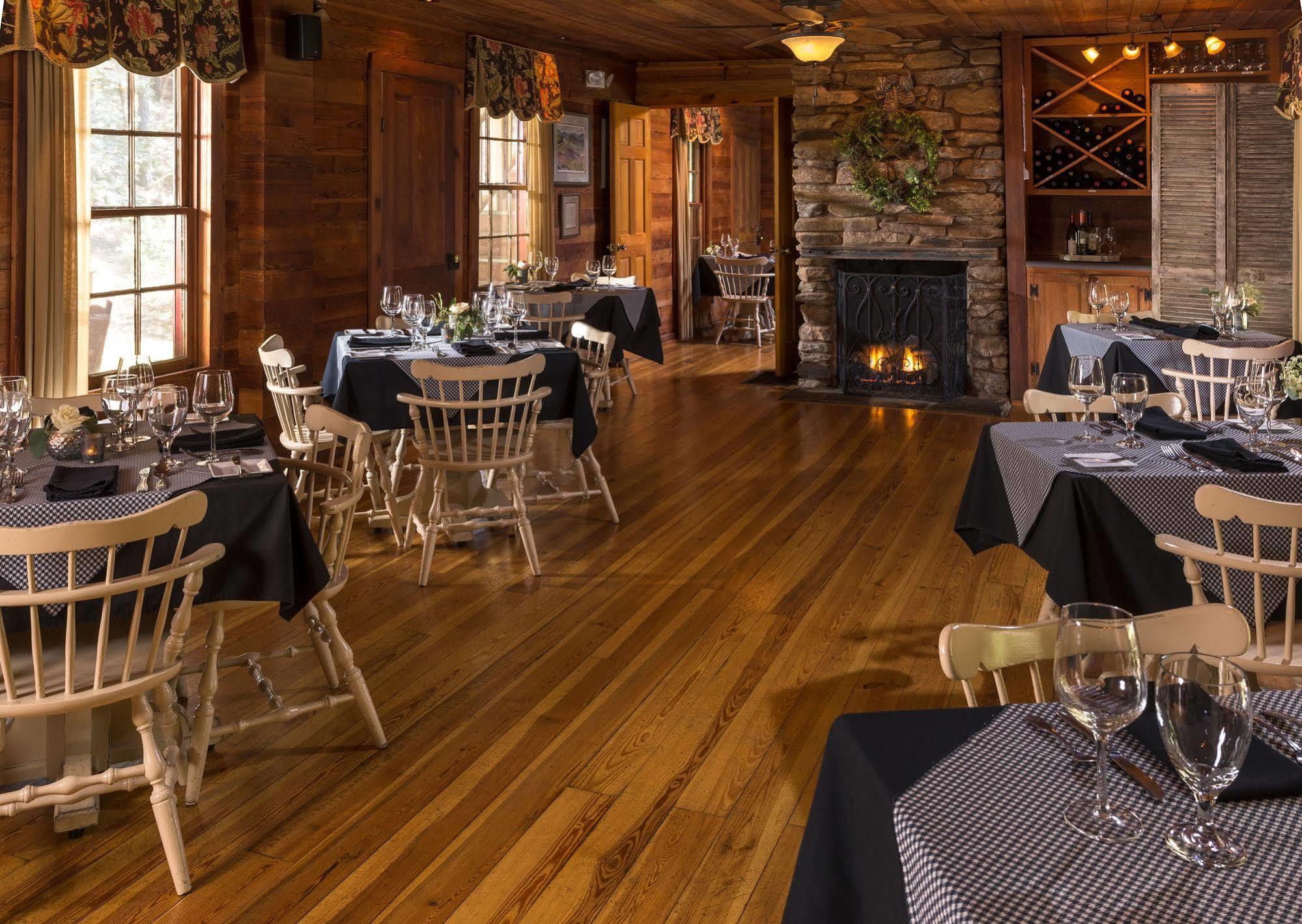 Glen-Ella Springs Hotel & Restaurant Clarkesville Экстерьер фото